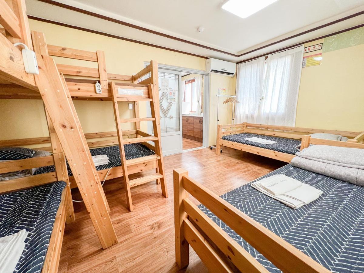 Empathy Guesthouse Daegu Buitenkant foto