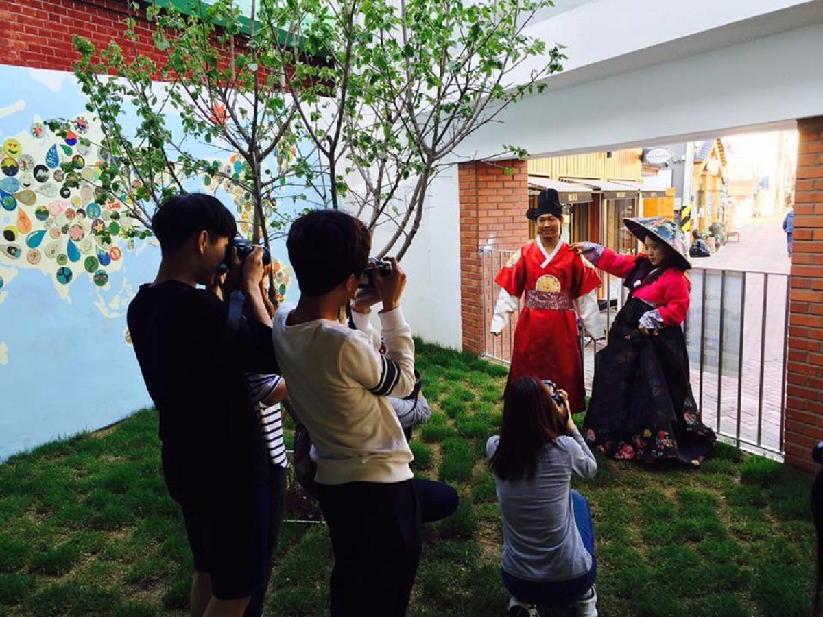 Empathy Guesthouse Daegu Buitenkant foto